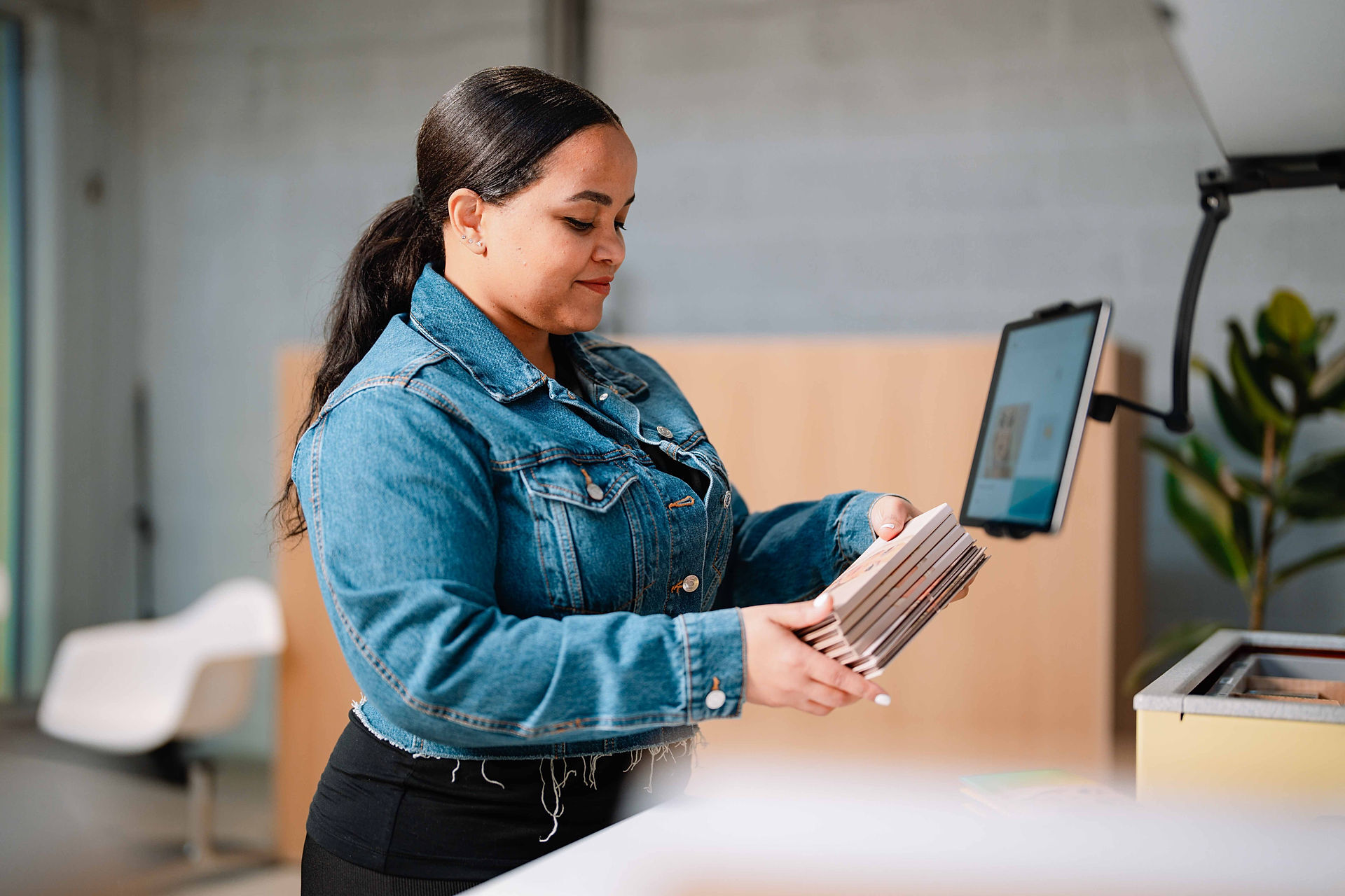 Automated warehouse system running peak season fulfillment with modular robotics and real-time tracking.