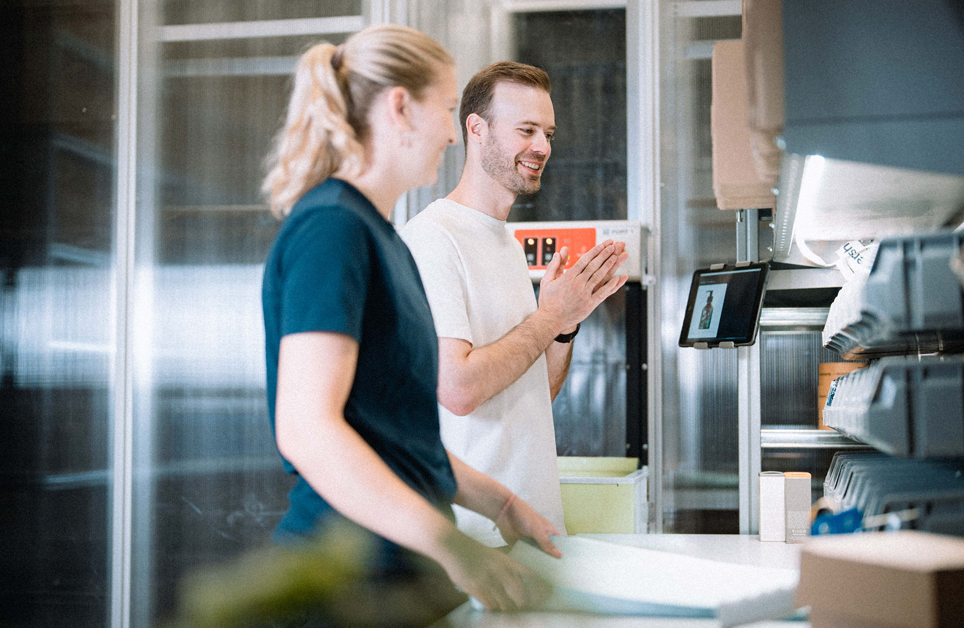alk to warehouse automation experts to find the best-fit solution for your fulfillment needs.