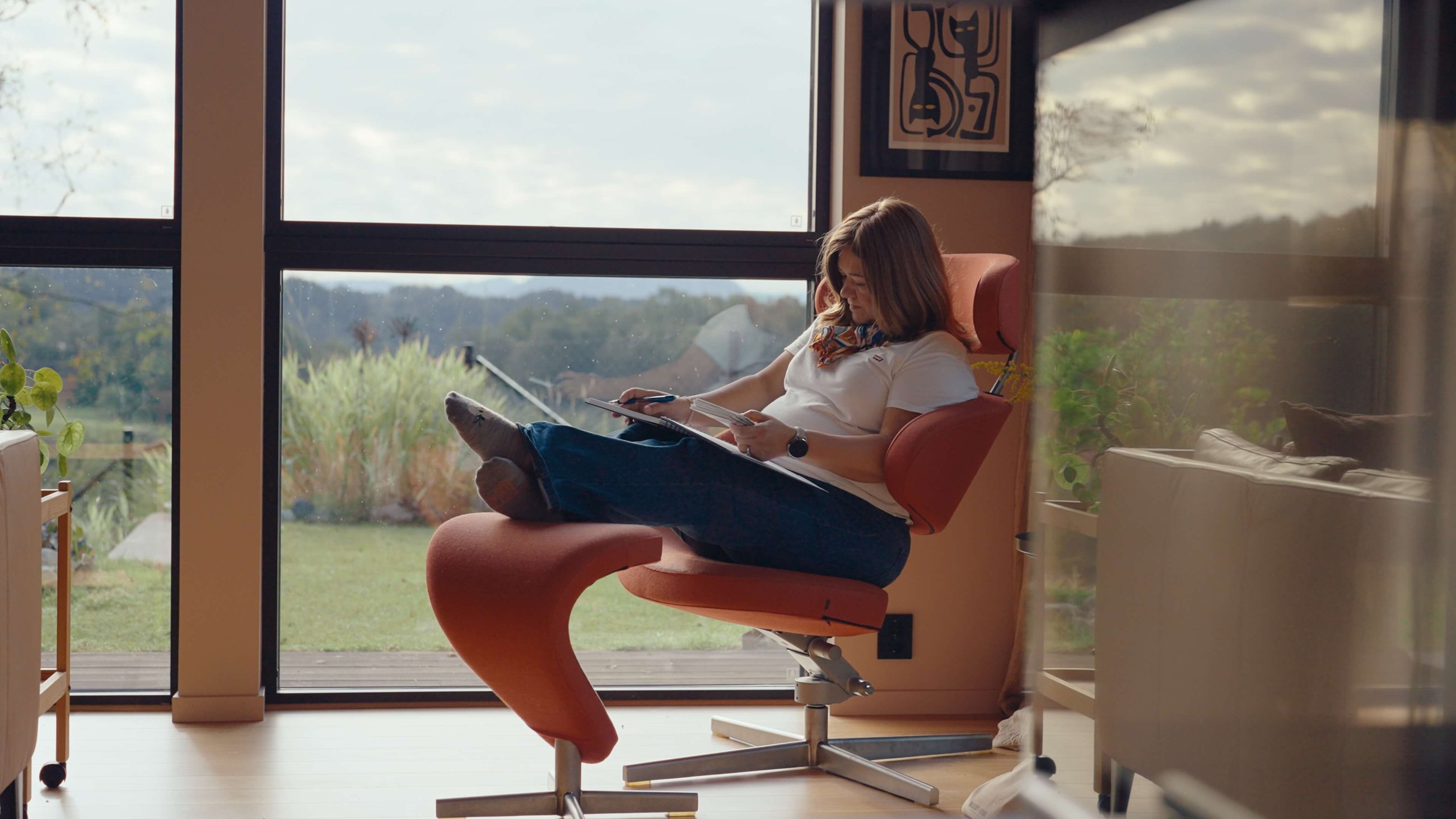 Cube storage warehouse automation solution for small businesses scaling operations